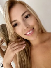 BELLA , FOTOS REALES Y RECIENTES