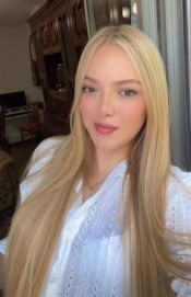 VALENTINA , GUAPíSIMA JOVENCITA LATINA NOVEDAD