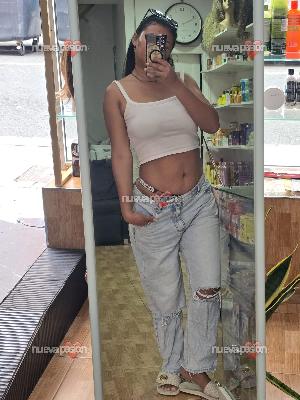 Candela, Colombiana de 28 Años para Noches Vivas